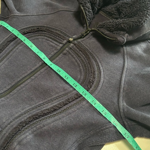 lululemon athletica Midnight Blue Teddy Jacket - Picture 10 of 10